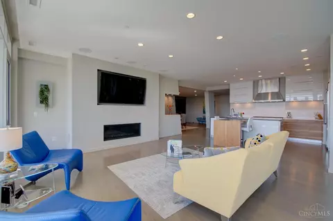 309 Oregon St, Cincinnati, OH 45202 photo 42