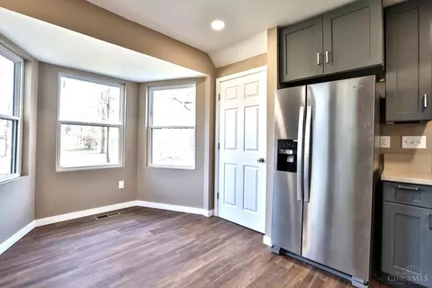 8216 Forest Rd, Cincinnati, OH 45255 photo 11