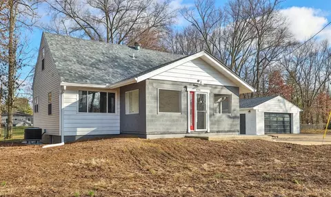 8216 Forest Rd, Cincinnati, OH 45255