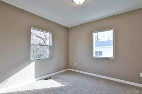 8216 Forest Rd, Cincinnati, OH 45255 photo 18