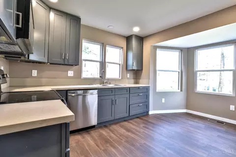8216 Forest Rd, Cincinnati, OH 45255 photo 10