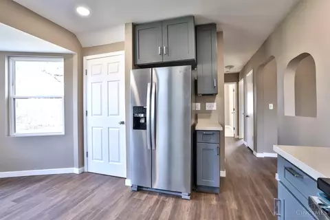 8216 Forest Rd, Cincinnati, OH 45255 photo 14