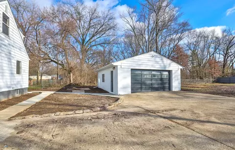 8216 Forest Rd, Cincinnati, OH 45255 photo 29