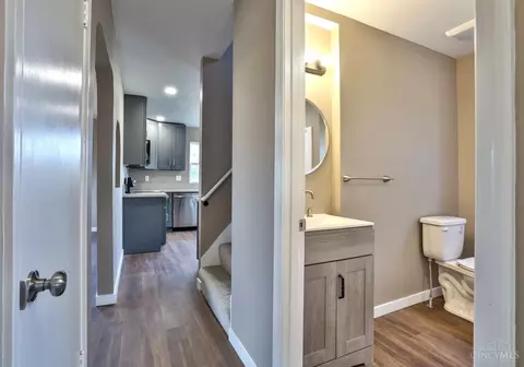 8216 Forest Rd, Cincinnati, OH 45255 photo 15