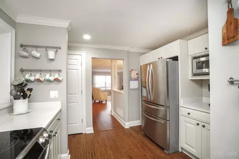 3670 Ashworth Dr, Cincinnati, OH 45208 photo 13