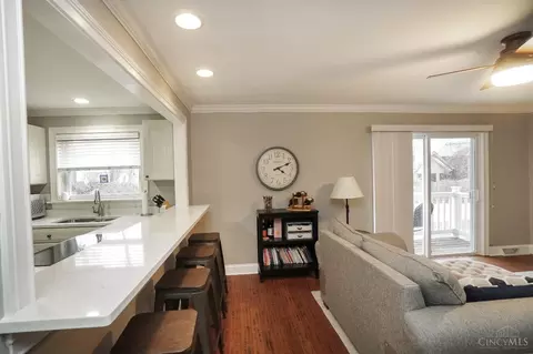 3670 Ashworth Dr, Cincinnati, OH 45208 photo 8