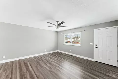 Living - 1675 Newbrook Dr, Cincinnati, OH 45231 photo 3 of 7