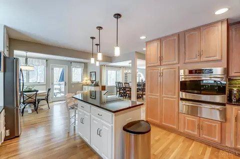 9342 Bluewing Ter, Blue Ash, OH 45236 photo 14