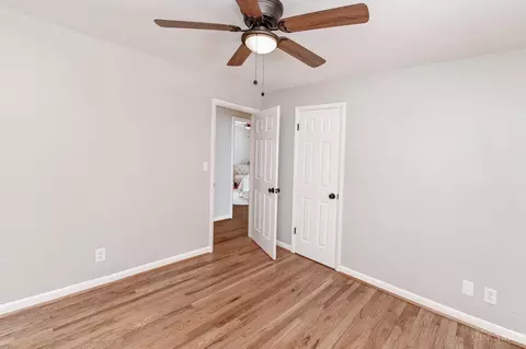 Bedroom - 1209 Dean Ct, Cincinnati, OH 45230 photo 6 of 9