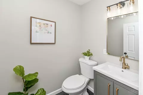 Bath - 1209 Dean Ct, Cincinnati, OH 45230 photo 1 of 6