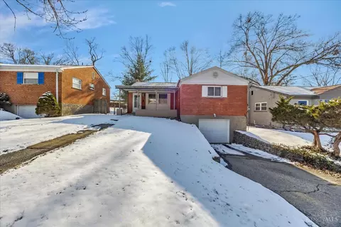 8683 Elmtree Ave, Cincinnati, OH 45231