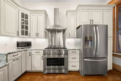 Kitchen - 1828 Republic St, Cincinnati, OH 45202 photo 5 of 5