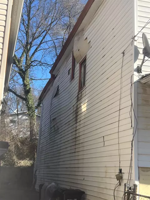 Exterior - 3546 Dick St, Cincinnati, OH 45220 photo 4 of 6