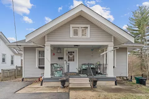 6033 Lockard Ave, Cincinnati, OH 45230