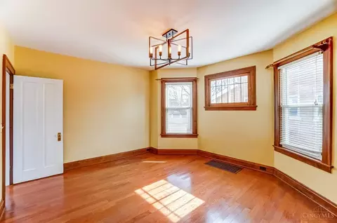 2905 Ruehlmann Pl, Cincinnati, OH 45211 photo 8