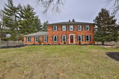 10758 Moss Hill Ln, Montgomery, OH 45249