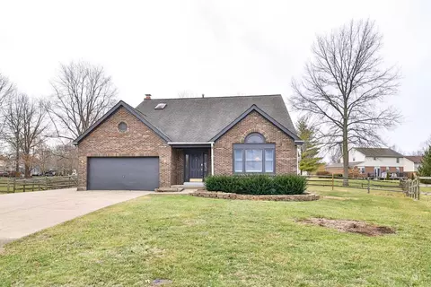 8235 Verdant Dr, West Chester, OH 45069