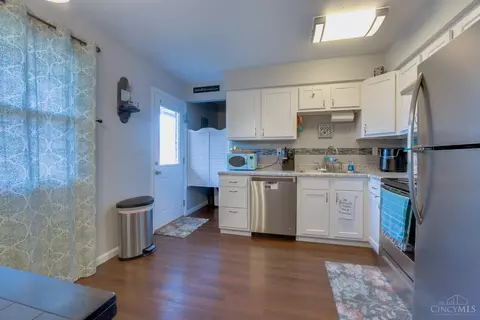 Kitchen - 202 Patrick Dr, Gratis, OH 45330 photo 2 of 2