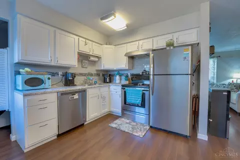 Kitchen - 202 Patrick Dr, Gratis, OH 45330 photo 1 of 2