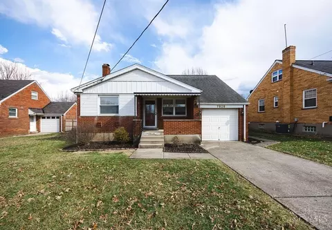7828 Matson Ct, Deer Park, OH 45236