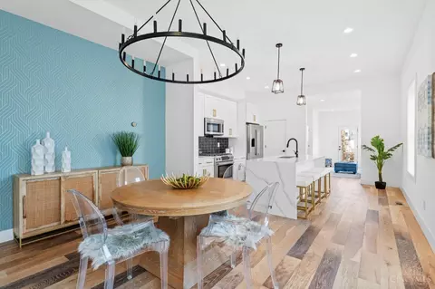 Dining - 3131 Hackberry St, Cincinnati, OH 45207 photo 2 of 2