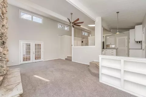 Living - 7 Legend Ct, Cincinnati, OH 45244 photo 4 of 6