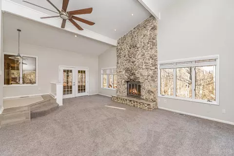 Living - 7 Legend Ct, Cincinnati, OH 45244 photo 3 of 6