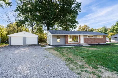 4498 Schoolhouse Rd, Batavia, OH 45103