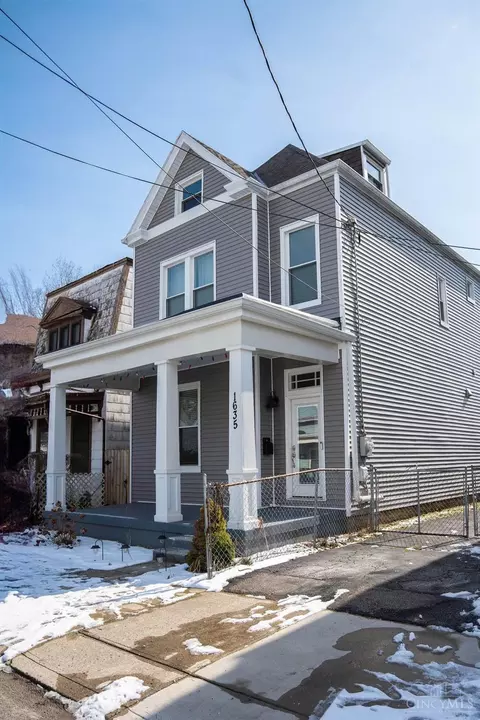 1635 Powers St, Cincinnati, OH 45223