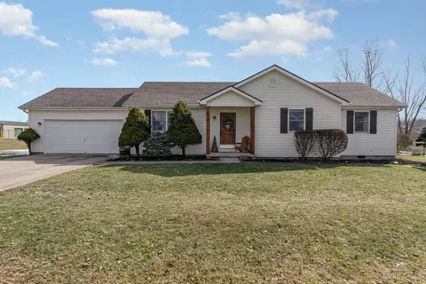 105 Heritage Blvd, Mount Orab, OH 45154