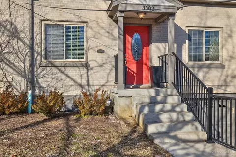 Exterior - 3302 Glenhurst Pl, Cincinnati, OH 45209 photo 3 of 5