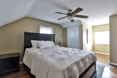 Bedroom - 3302 Glenhurst Pl, Cincinnati, OH 45209 photo 4 of 4