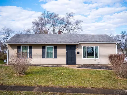 10807 Lupine Dr, Sharonville, OH 45241