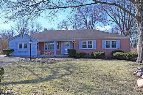207 Lela Dr, Mason, OH 45040