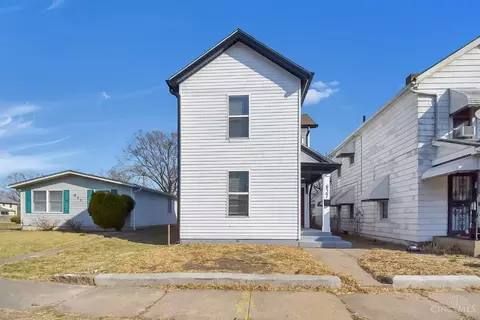 827 Ninth Ave, Middletown, OH 45044
