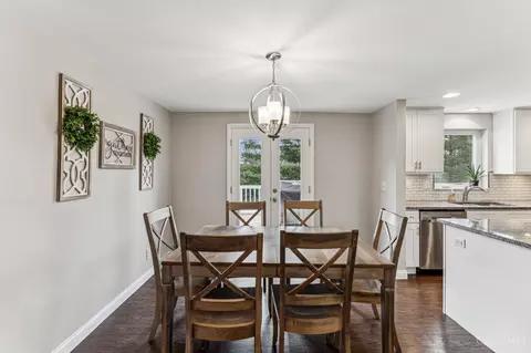 Dining - 2590 Devils Backbone Rd, Cincinnati, OH 45233 photo 1 of 3