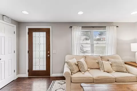 Entry Way - 2590 Devils Backbone Rd, Cincinnati, OH 45233 photo 1 of 3