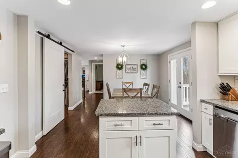 Entry Way - 2590 Devils Backbone Rd, Cincinnati, OH 45233 photo 3 of 3