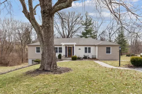 2590 Devils Backbone Rd, Cincinnati, OH 45233