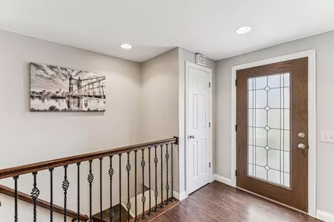 Entry Way - 2590 Devils Backbone Rd, Cincinnati, OH 45233 photo 2 of 3