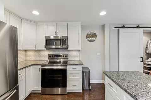 Kitchen - 2590 Devils Backbone Rd, Cincinnati, OH 45233 photo 3 of 3