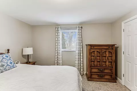 Bedroom - 2590 Devils Backbone Rd, Cincinnati, OH 45233 photo 2 of 5
