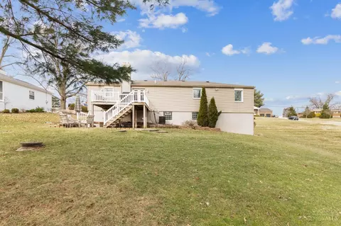 Exterior - 2590 Devils Backbone Rd, Cincinnati, OH 45233 photo 5 of 6
