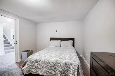 Bedroom - 815 Dorgene Ln, Cincinnati, OH 45244 photo 9 of 12
