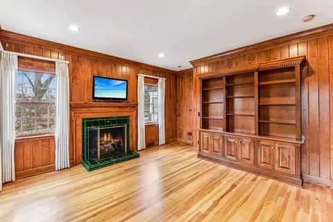 848 Van Nes Dr, Glendale, OH 45246 photo 20