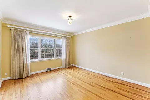 848 Van Nes Dr, Glendale, OH 45246 photo 23