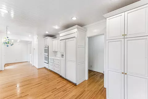 848 Van Nes Dr, Glendale, OH 45246 photo 9