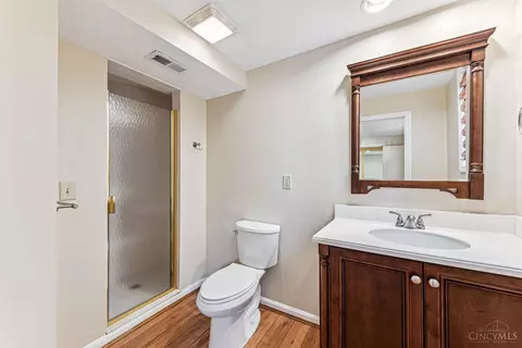 848 Van Nes Dr, Glendale, OH 45246 photo 30