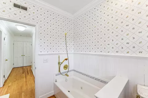 848 Van Nes Dr, Glendale, OH 45246 photo 24