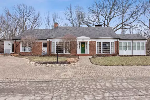 848 Van Nes Dr, Glendale, OH 45246